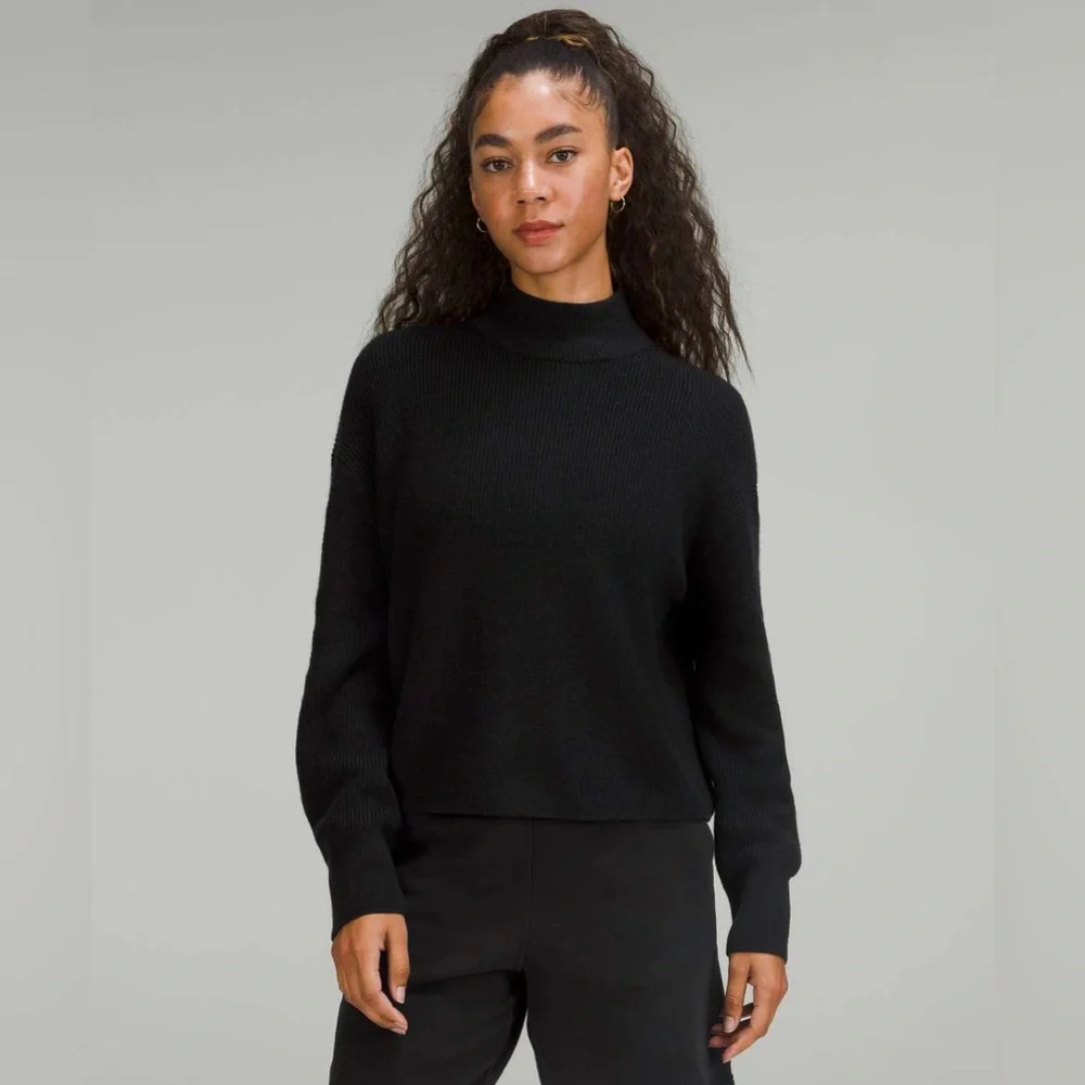 Lululemon women merino wool blend turtleneck ribbed sweater size 2